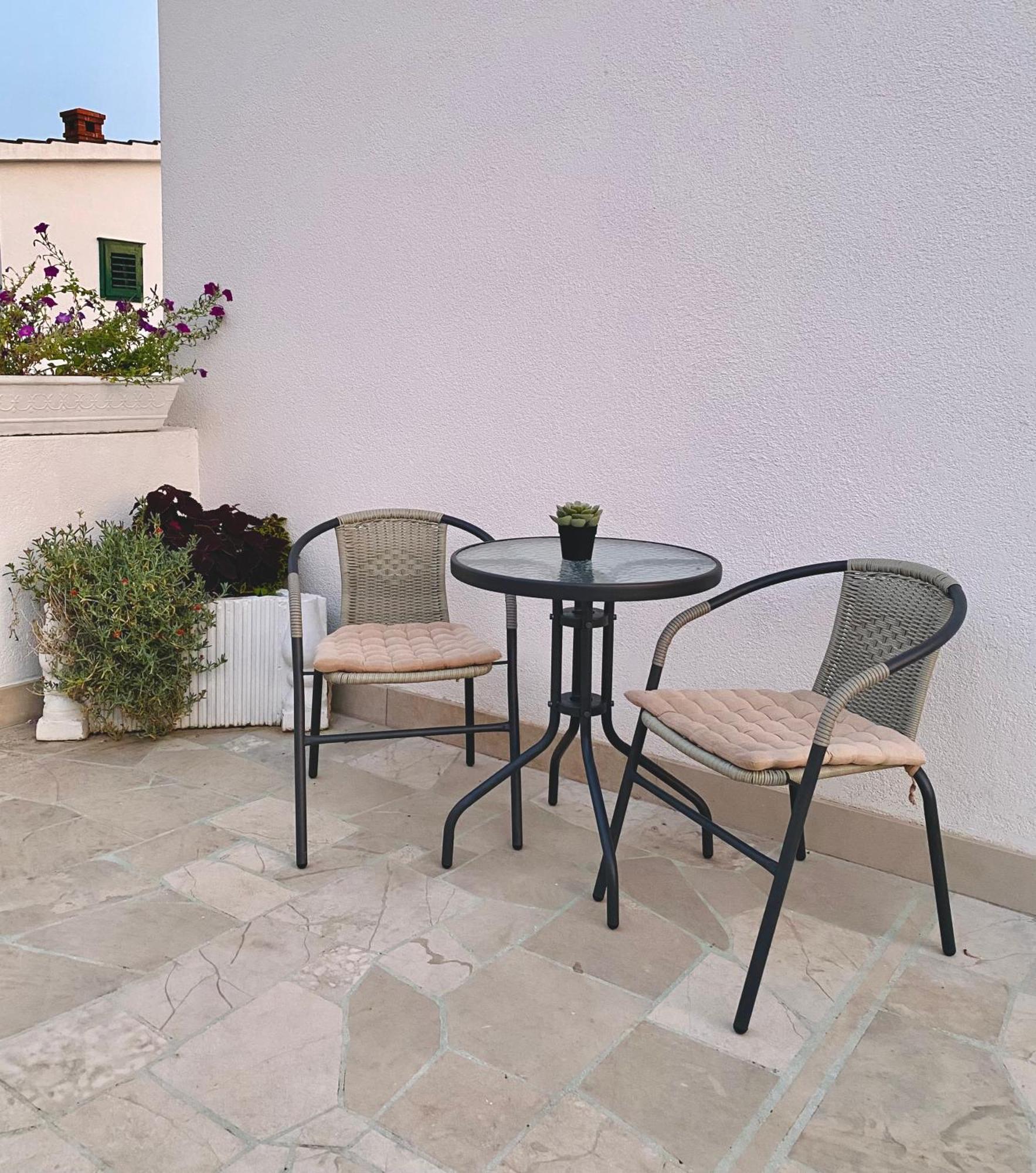 Apartments & Rooms Joy Of Life In Makarska Exterior photo
